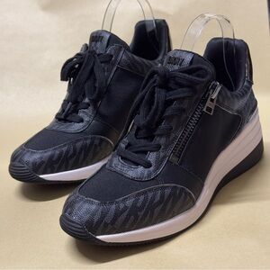 NEW DKNY Kaden Wedge Sneakers Black Street Wear Monogram Lace Up